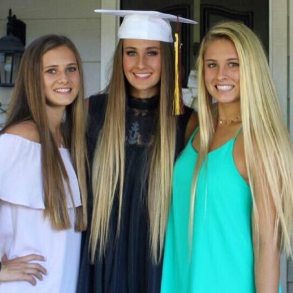 Meet your Posher, Tori - Picture 1 of 1